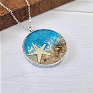 گردنبند مدل رزینی طرح ساحل