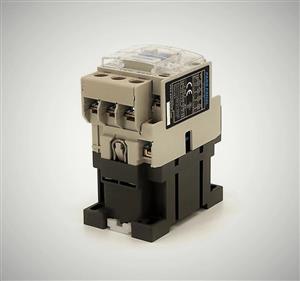 کنتاکتور 9 آمپر پارس فانال کد 856