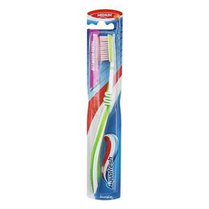 مسواک آکوافرش مدل Between Teeth با برس متوسط Aquafresh Between Teeth Medium Toothbrush