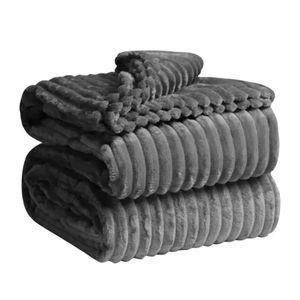 پتو مسافرتی مدل پلیسه ای مربعی سایز 220x200 سانتی متر