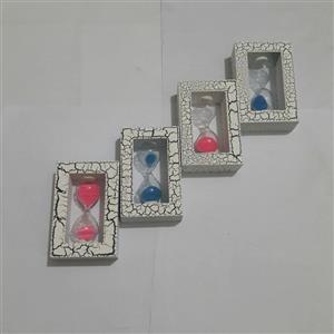 ساعت شنی مدل شیشه ای کوچک