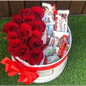 دسته گل شکلاتی ولنتاین کد 1083