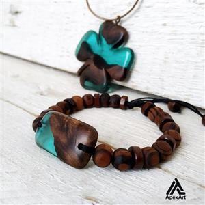 ست دستبند و گردنبند چوبی و رزینی طرح شبدر زنانه کد 13