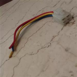 سوکت چهار فیش خودرو کد 360000096