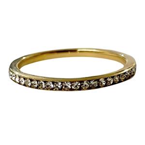 انگشتر زنانه مدل حلقه ای نگینی