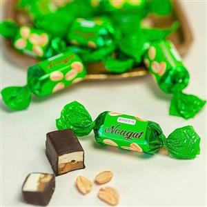 شکلات نوگات nougat روشن سبز با کارامل و مغز بادام زمینی بسته 1 کیلویی