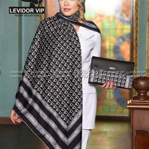 ست کیف مخمل و روسری نخی قواره 140 سفید مشکی طرح دیور برند لویدور زنانه کد 214