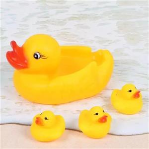 عروسک حمام مدل اردک با بچه ها بسته 4 عددی