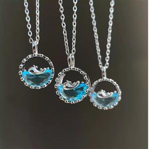 گردنبند زنانه مدل پروانه 02