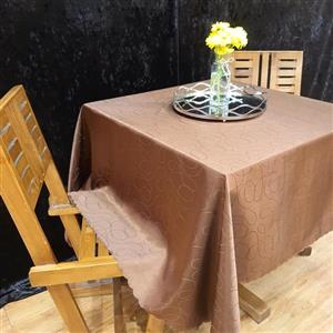 رومیزی ژاگارد رزین تاژ 10 نفره مستطیل 280*150موج قهوه ای