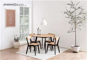 میزغذا خوری جردن هاوس مدل  Morehouse