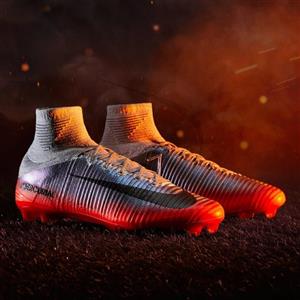 کفش فوتبال نایک مدل Mercurial Superfly V CR7