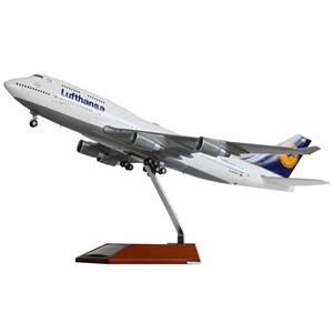 ماکت هواپیمای بویینگ 747 برند هرپا مدل لوفتانزا 1/200 Boeing 747 aircraft scale Lufthansa airline 1/200 with stand