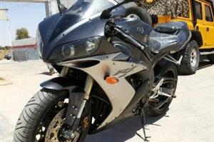 قیمت و خرید موتور سیکلت یاماها R1 2006