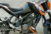 موتور سیکلت کی تی ام Duke 200 2011