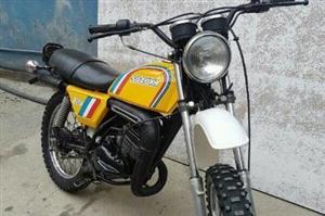 موتور سیکلت سوزوکی GS 125 1984