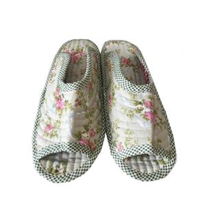 دمپایی روفرشی خانه سفید کد 01