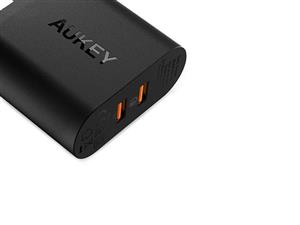 شارژر دیواری آکی مدل PA-T16 Aukey PA-T16 Quick Charge 3.0 Wall Charger