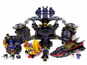 لگو سری Batman مدل Batcave Break In 70909 Batman Batcave Break In 70909 Lego