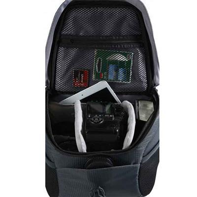 Vanguard  ADAPTOR 22 Camera Bag