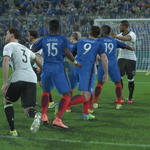 بازی   (Pro Evolution Soccer 2017 (PES 2017 برای PC 