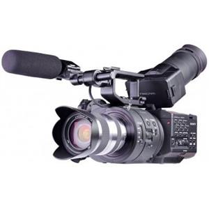 دوربین فیلم برداری سونی مدل Sony NEX-FS700R Super 35 Camcorder with 18-200mm f/3.5-6.3 PZ OSS Lens With 