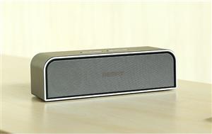 اسپیکر قابل حمل ریمکس مدل RB-M8 Remax Portable Speaker 