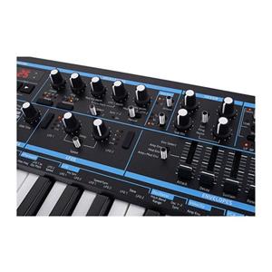 سینتی سایزر Novation Bass Station II