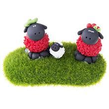 عروسک تزئینی خانواده گوسفندها رو چمن Ice Toys Ice Toys Sheep Family On Grass Decorative