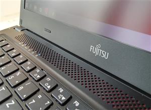 لپ تاپ فوجیتسو لایف بوک E554 Fujitsu LifeBook Core i5-4GB-500G 