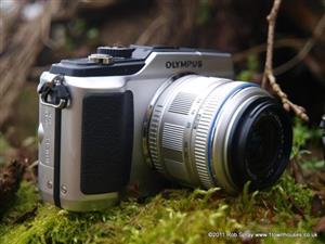 دوربین دیجیتال المپوس مدل وی جی - 120 Olympus PEN E-PL2 Camera