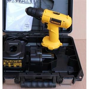 دریل پیچ گوشتی شارژی 12 ولت دیوالت مدل DW907KA