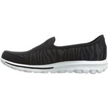 کفش مخصوص دویدن زنانه اسکچرز مدل Go Walk - Extract Skechers Go Walk - Extract Running Shoes For Women